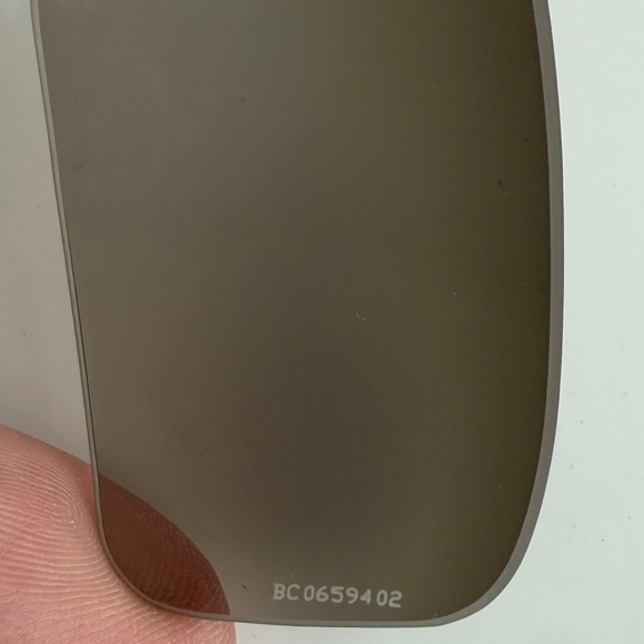 Chanel Sunglasses style 4002 c194/61 - Picture 13 of 16